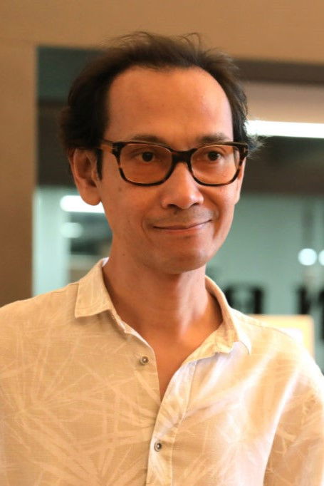 et billede af Kong Rithdee