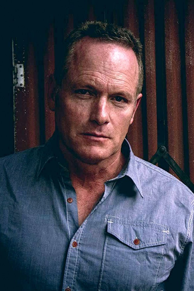 et billede af James Bannon