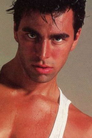 et billede af Julian Adams