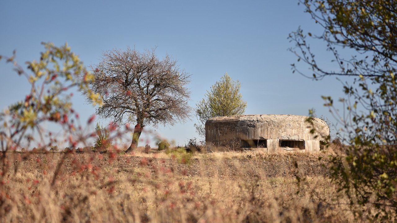 Thumbnail for Episode 3 Season 1 Episode 3