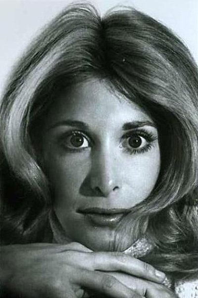 et billede af Lucy Saroyan