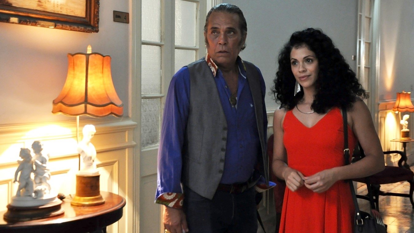 Oscuros Amores (2022)
