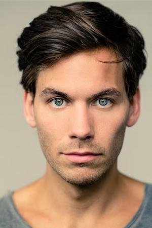 et billede af Alex Mills