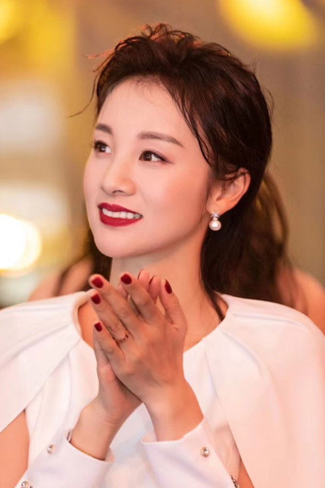 et billede af Zhang Lingzhi