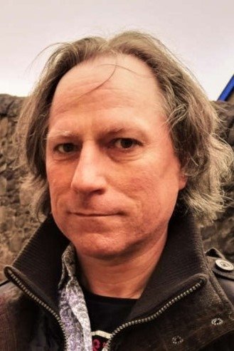 Allin Kempthorne as Borrower (uncredited)
