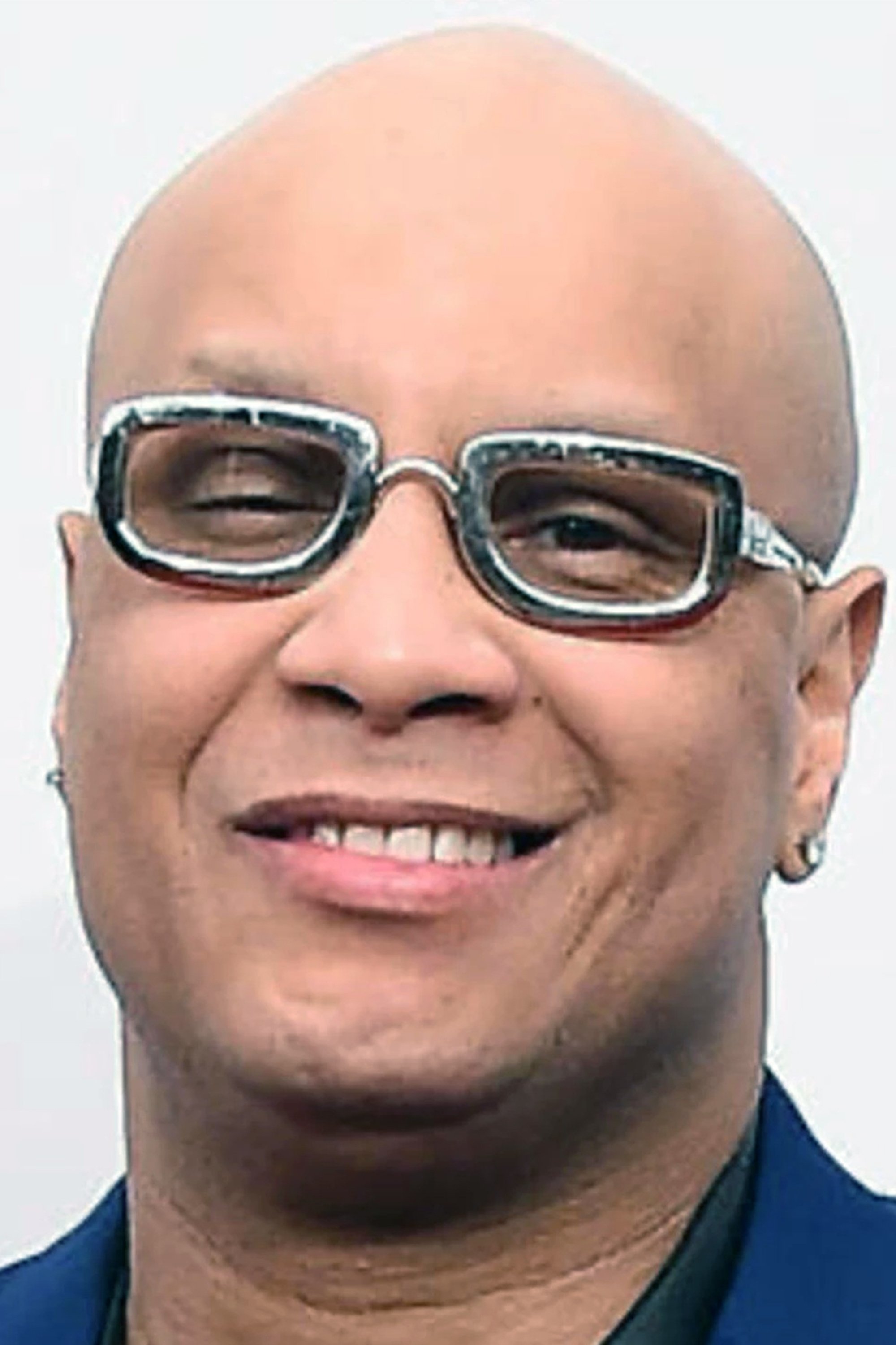 et billede af Oliver Crumes Jr.