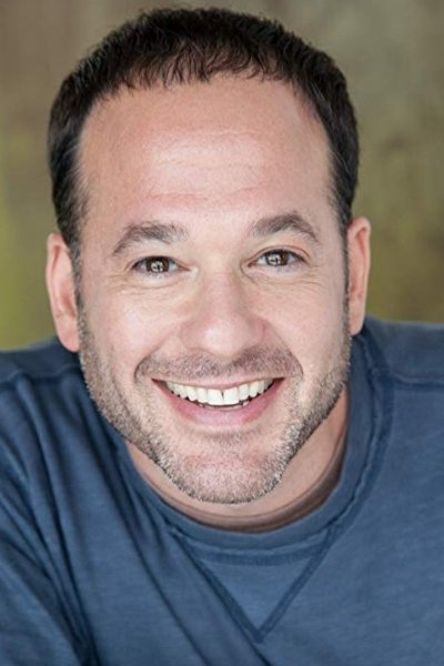 et billede af Joshua Sternlicht