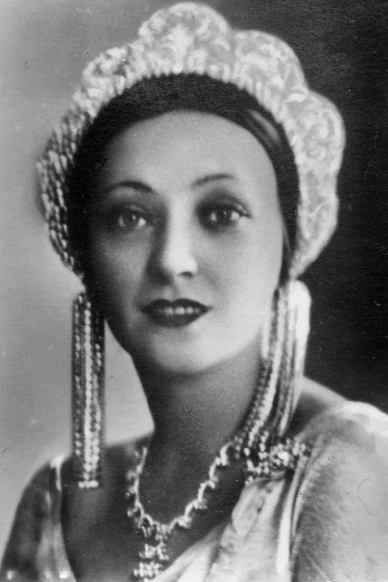 et billede af Anny Ahlers