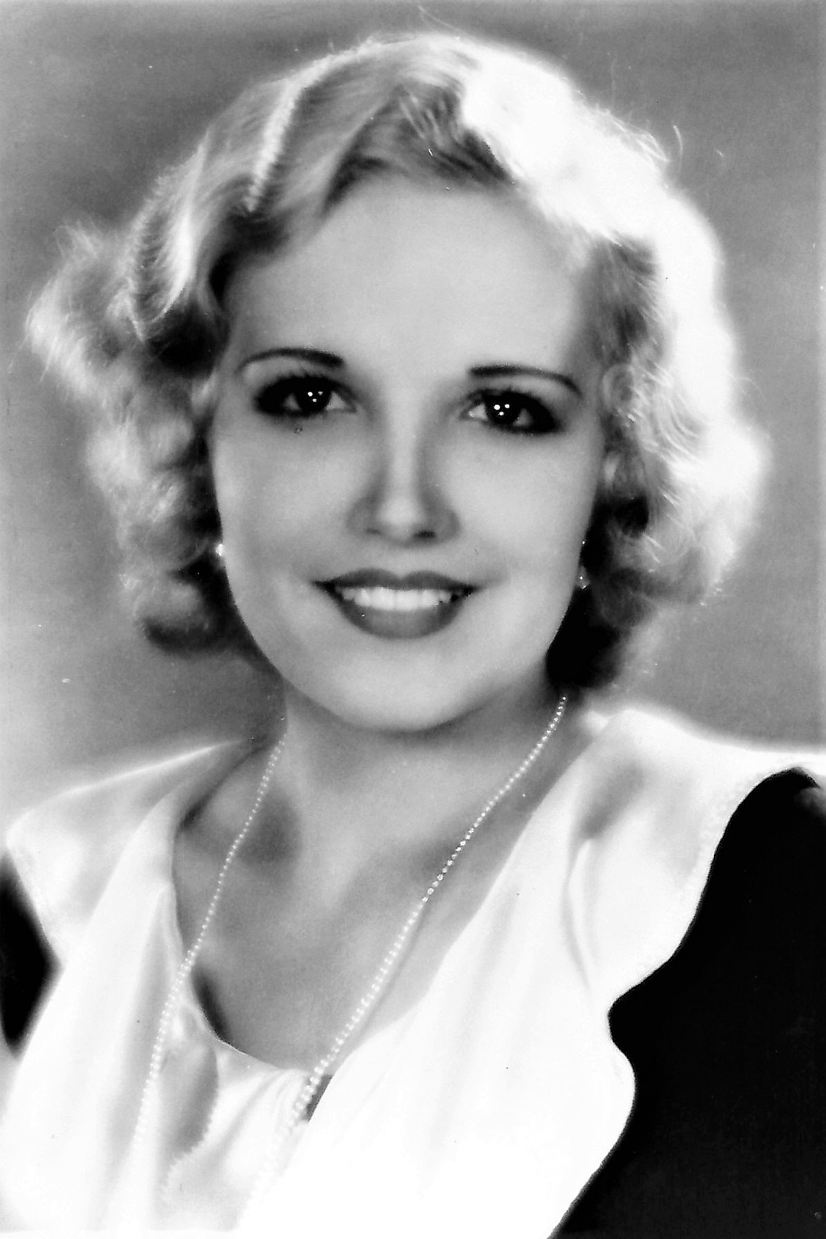 et billede af Claudia Dell