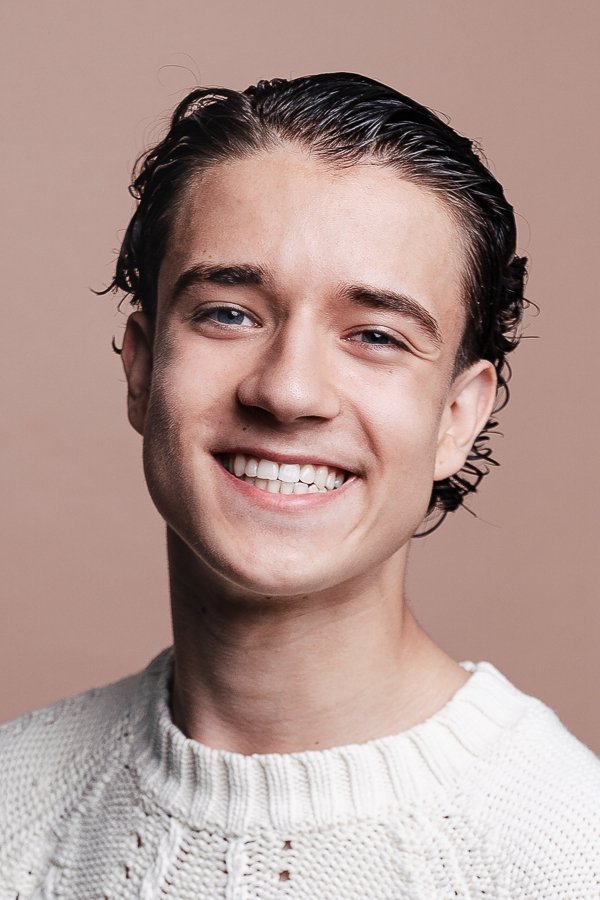 Marven Gabriel Suarez-Brinkert's picture in the cast