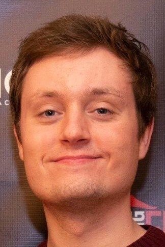 et billede af Carson Bloomquist