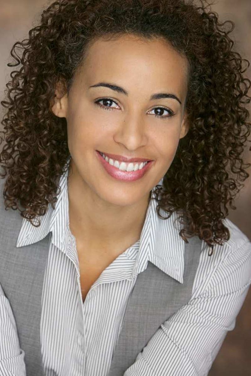 et billede af Stephanie Mello