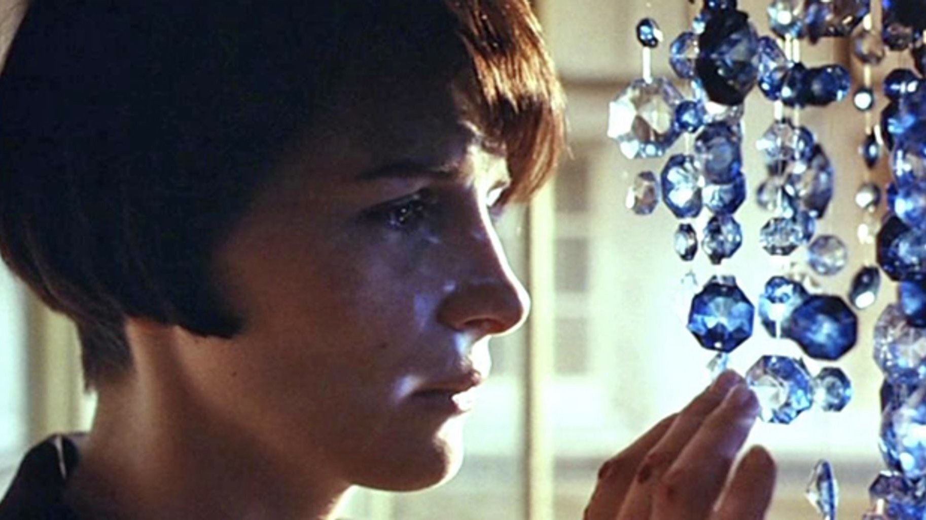 A Liberdade é Azul (Trois couleurs: Bleu, 1993) – A Jornada de Liberação e Recomeço 2