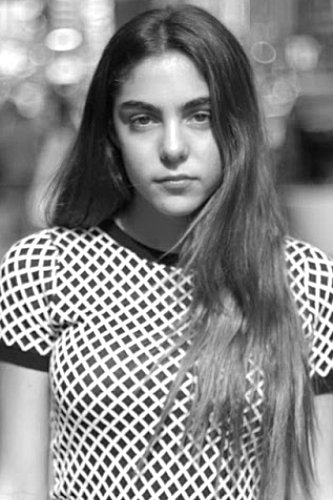 et billede af Tess Levy