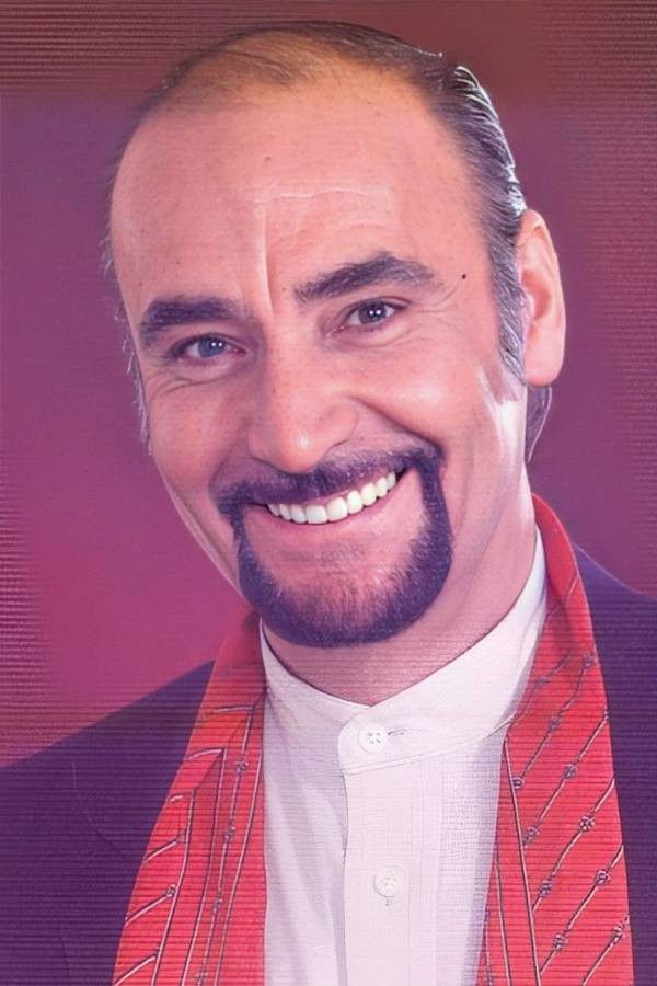 et billede af Alfonso Munguía