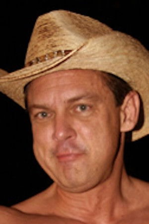 et billede af Derrick Rigg