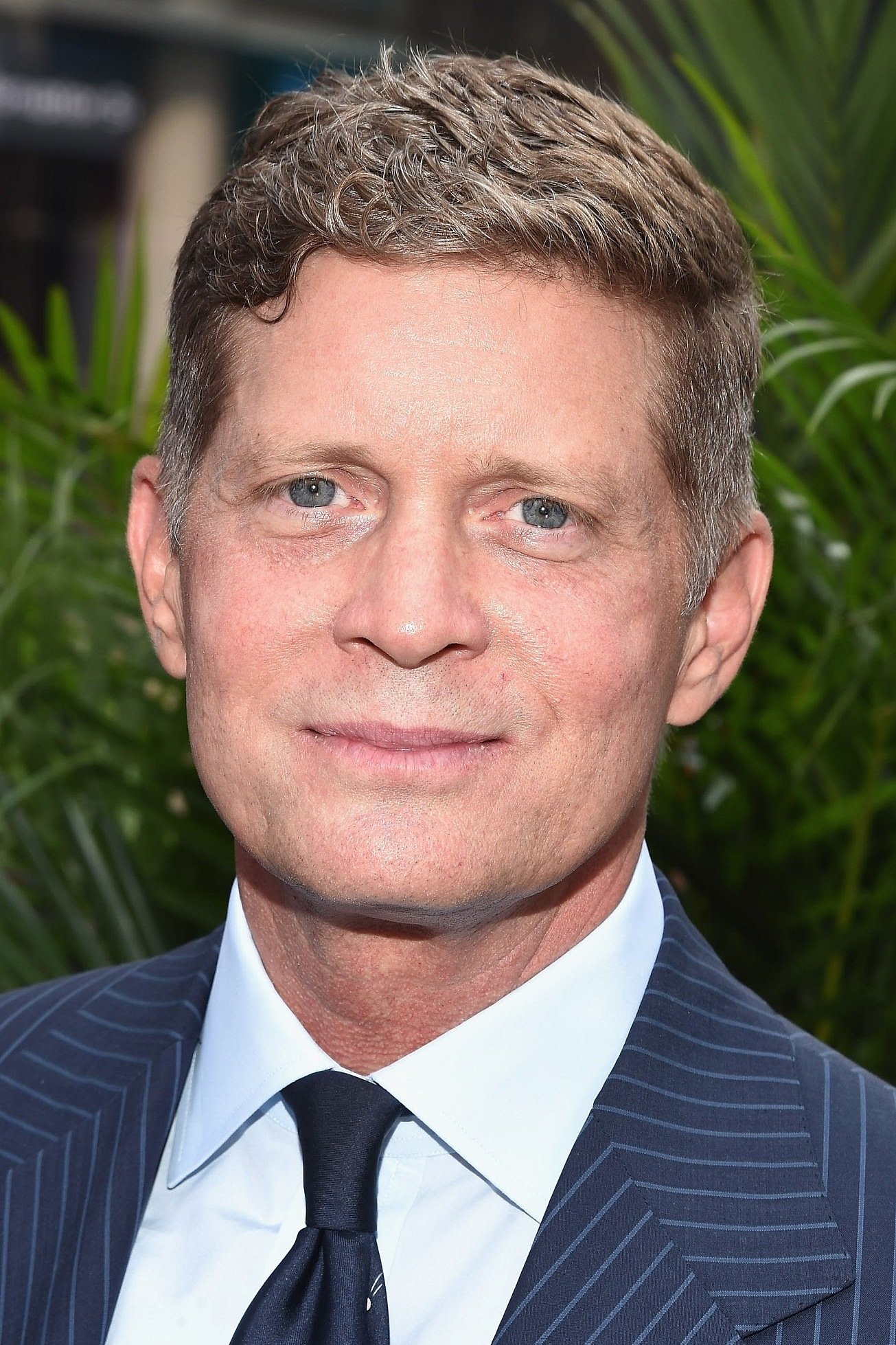 et billede af Robert Simonds