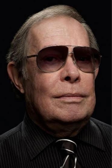 et billede af Syd Mead