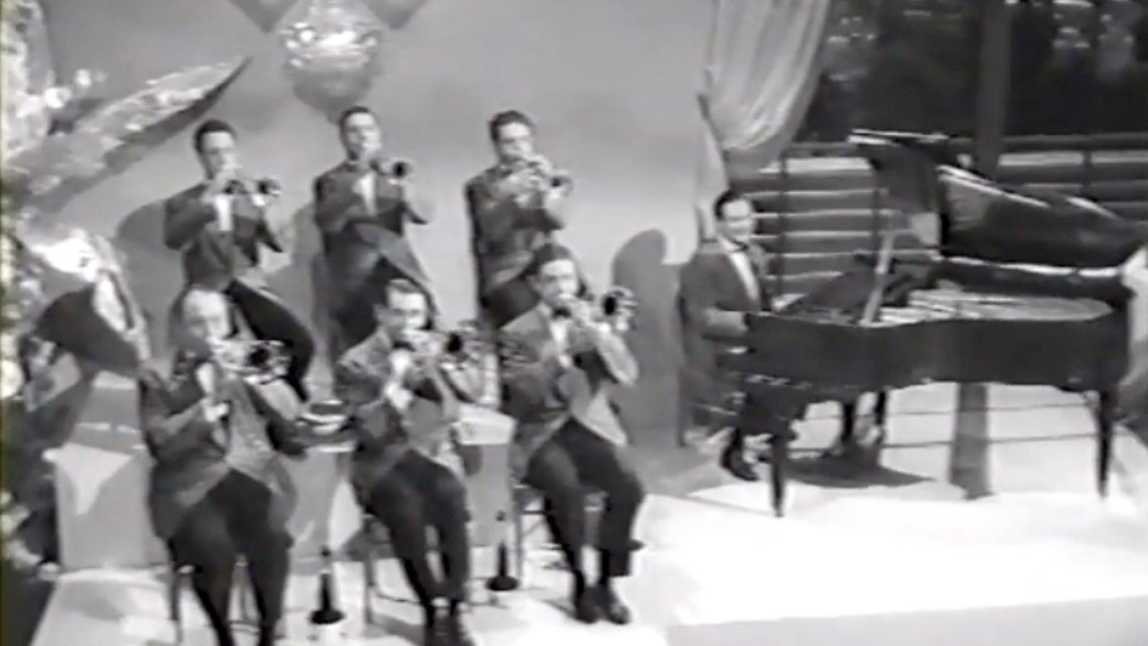 Imagem do Filme Glen Gray and the Casa Loma Orchestra
