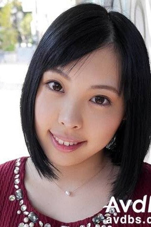Eimi Suzukawa