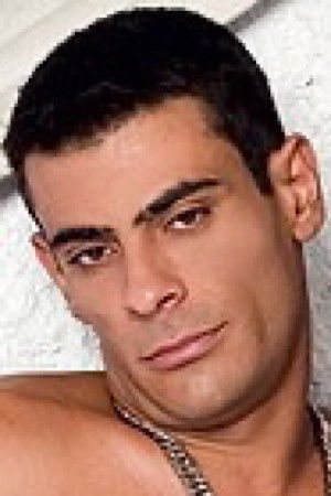 et billede af Alan Bueno