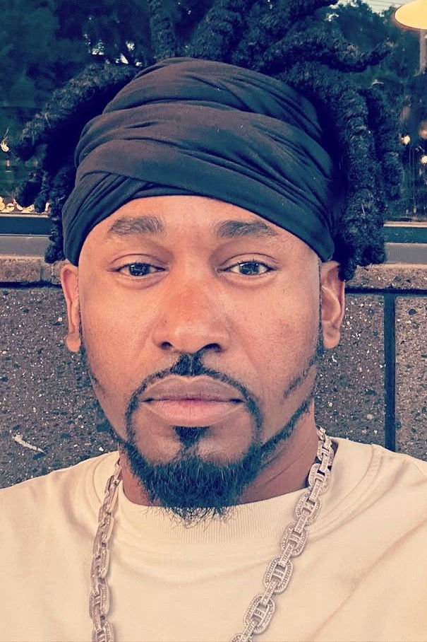 et billede af Mad Lion