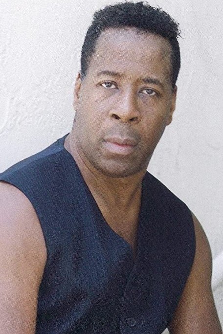 et billede af Gary Landon Mills