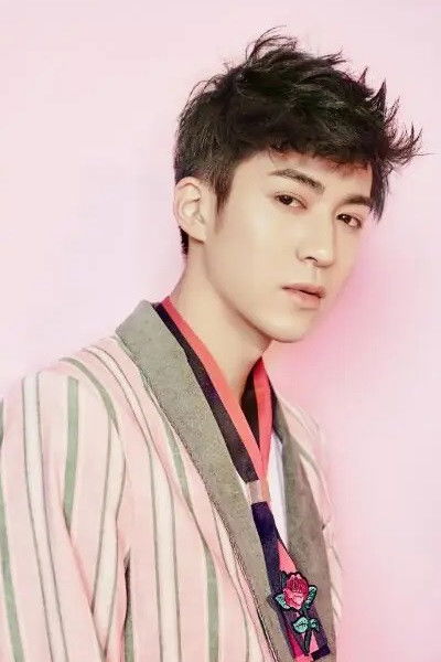 et billede af Luo Yihang