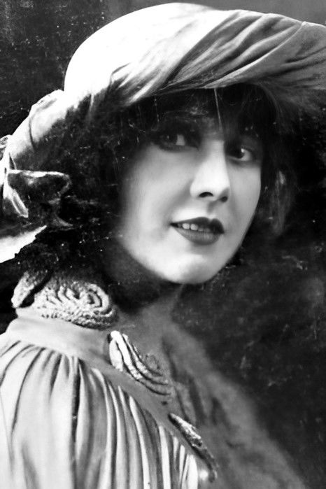 et billede af Dorinea Shirley