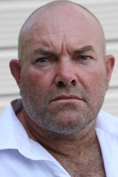 et billede af Lee Tuson