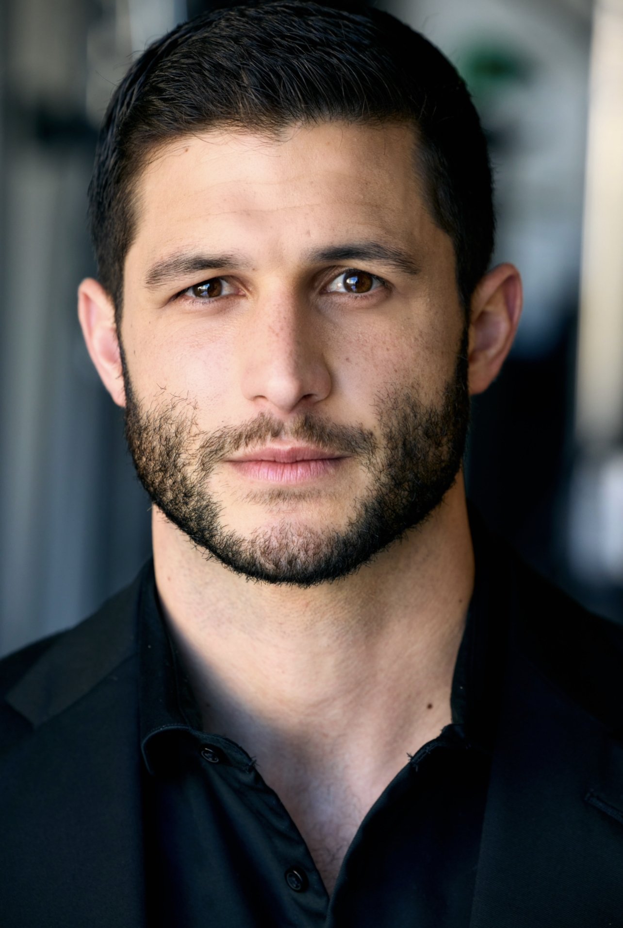 et billede af Roberto Portales