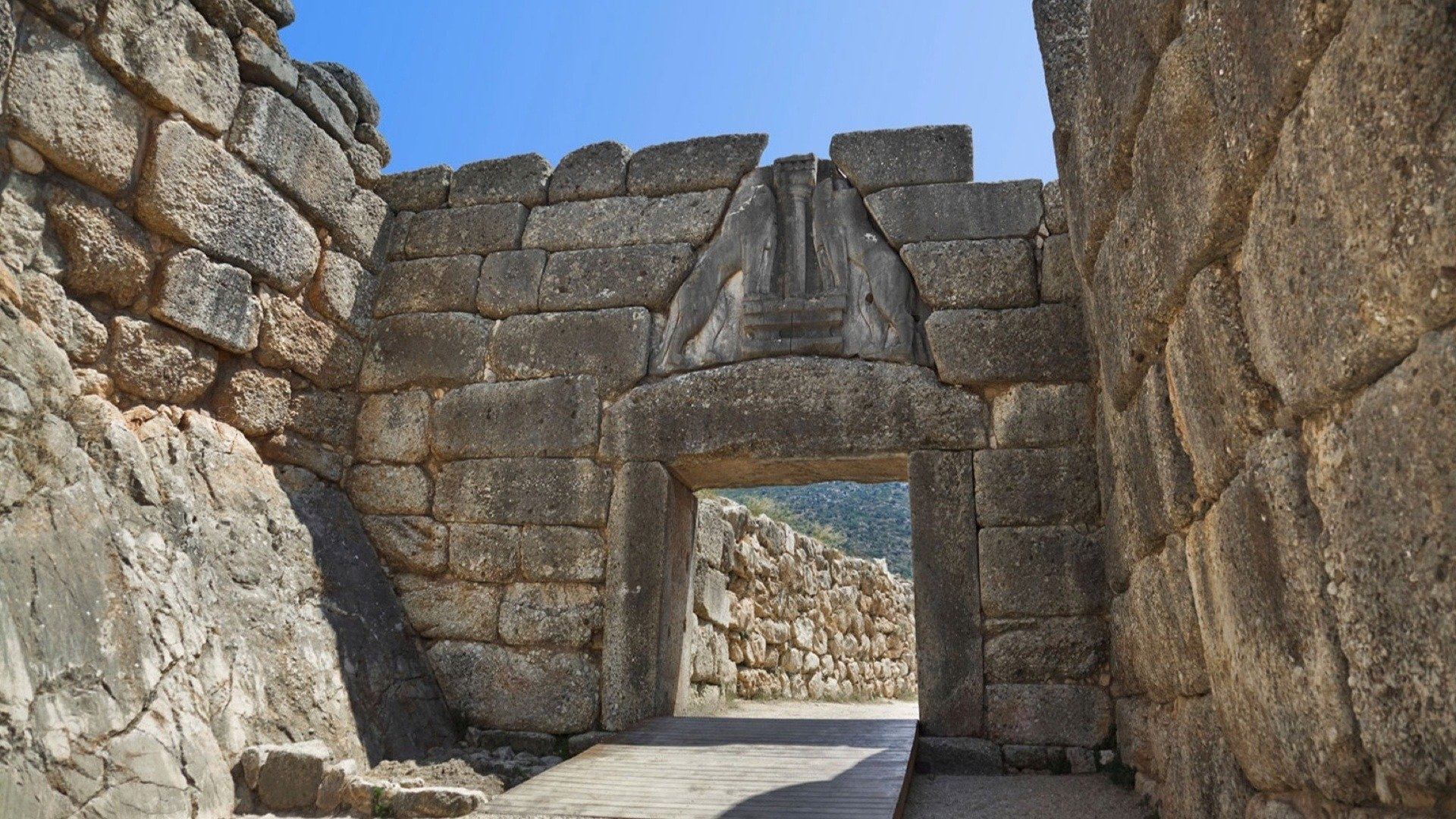 Thumbnail for Mycenae, Tiryns, and the Mask of Agamemnon Season 1 Episode 11