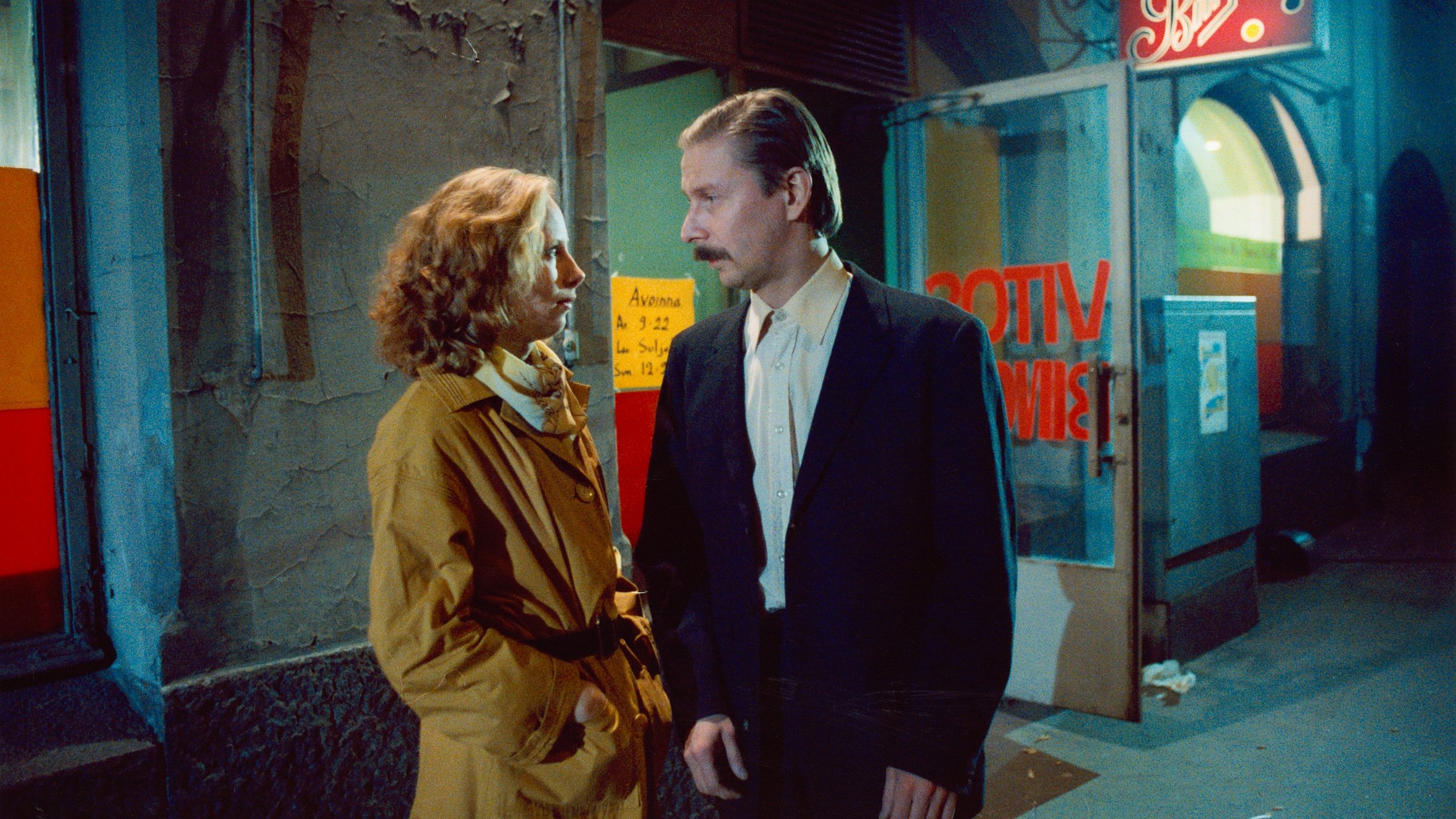 Shadows in Paradise (1986)