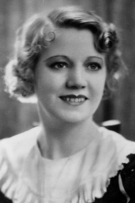 et billede af Elsie Carlisle