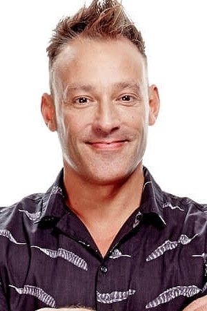 et billede af Toby Anstis