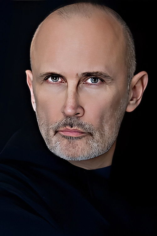 et billede af Kaya Sensev