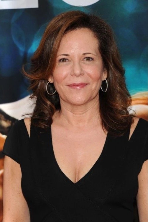 et billede af Denise Di Novi