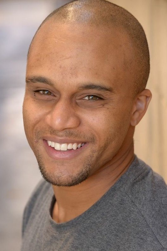 et billede af DeForrest Taylor