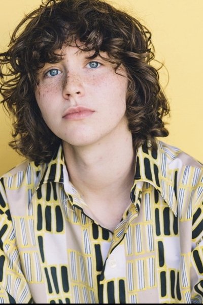 et billede af Miles McKenna