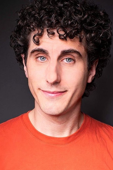 et billede af Alex Lewis