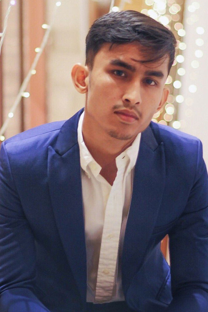 et billede af Ezzrin Loy