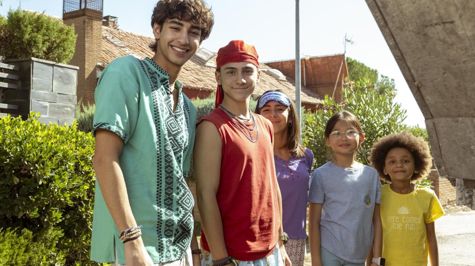 The Benetón Family (2024)