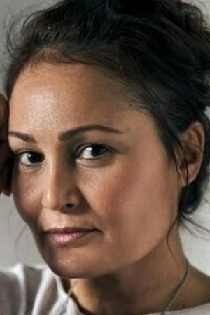 Suzan Akbelge's picture in the cast