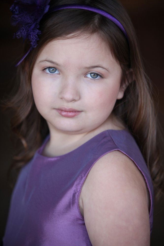 et billede af Megan Ely