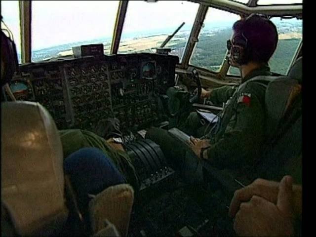 C'est pas sorcier - Forces aériennes : les sorciers partent en mission