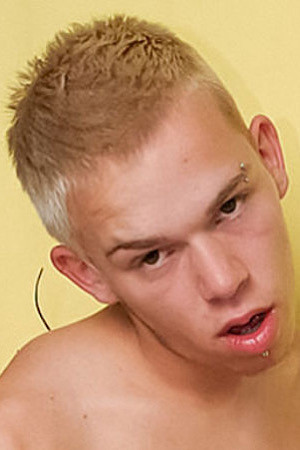 et billede af Aaron Carpenter