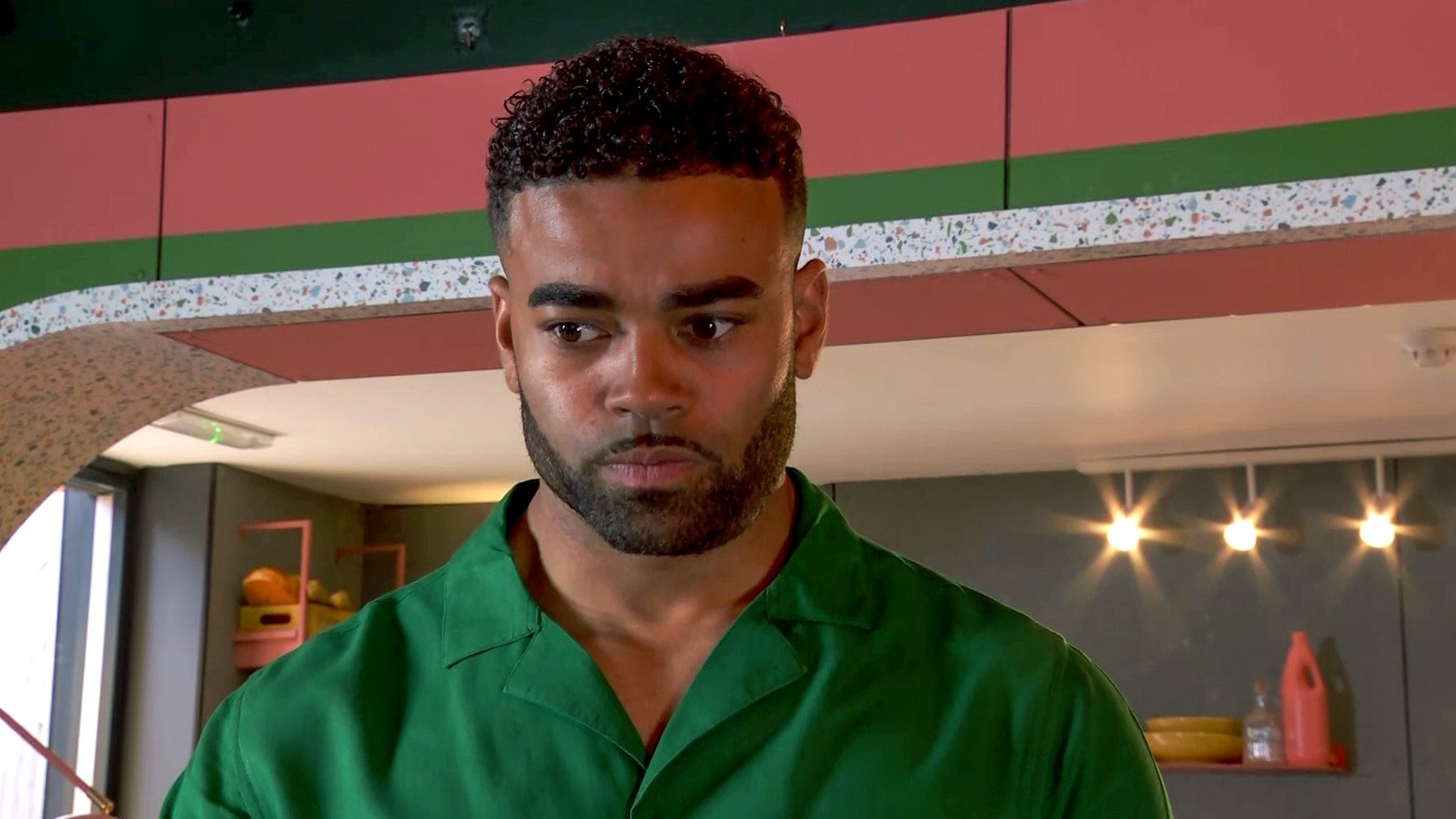 Hollyoaks 31x98