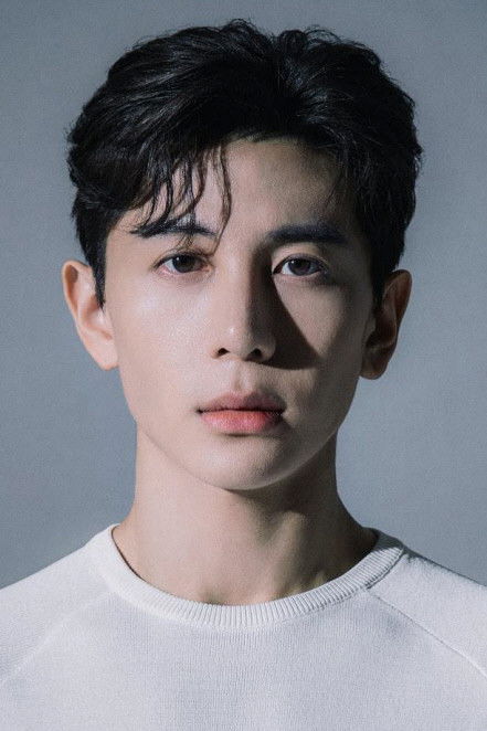 et billede af Choi Young-woo