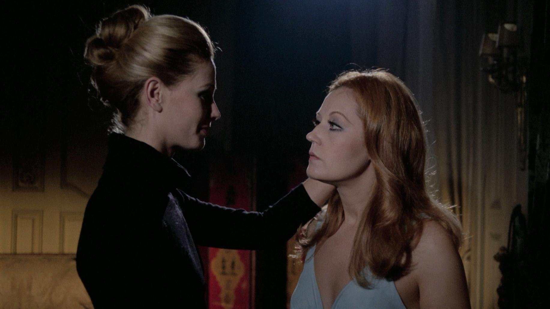 Murder Mansion (1972)