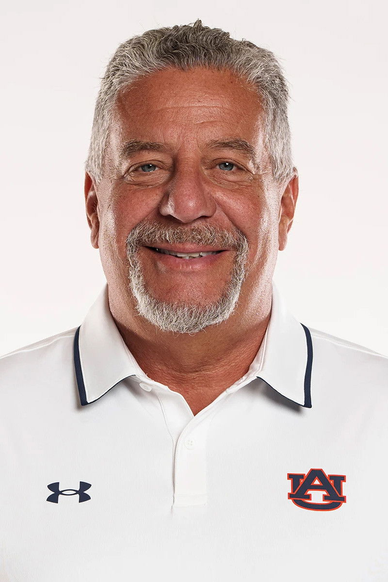 et billede af Bruce Pearl